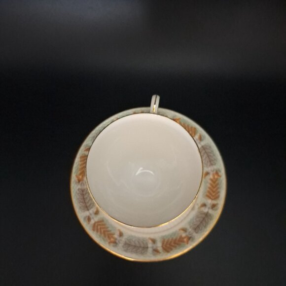 Colclough Bone China Teacup & Saucer Set Gold Trim Leaf Design England - Picture 6 of 12